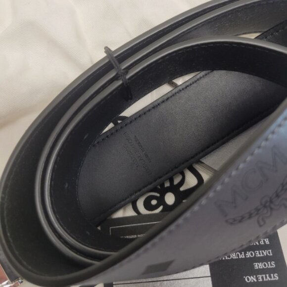 MCM Black Leather Reversible Belt with Silver Logo Buckle New w/ Dustbag Tags - Picture 7 of 11